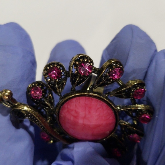 Vintage Peacock Ring – Pink Gemstones & Center Stone – Adjustable Women Jewelry - Picture 8 of 10